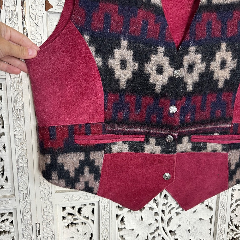 Vintage Wool Suede Leather Western Aztec Snap Button Vest Sz Large - Picture 3 of 10